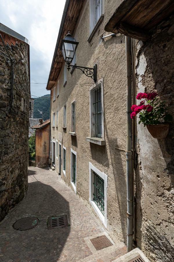 Ostello Di Germagno Albergue Omegna Exterior foto